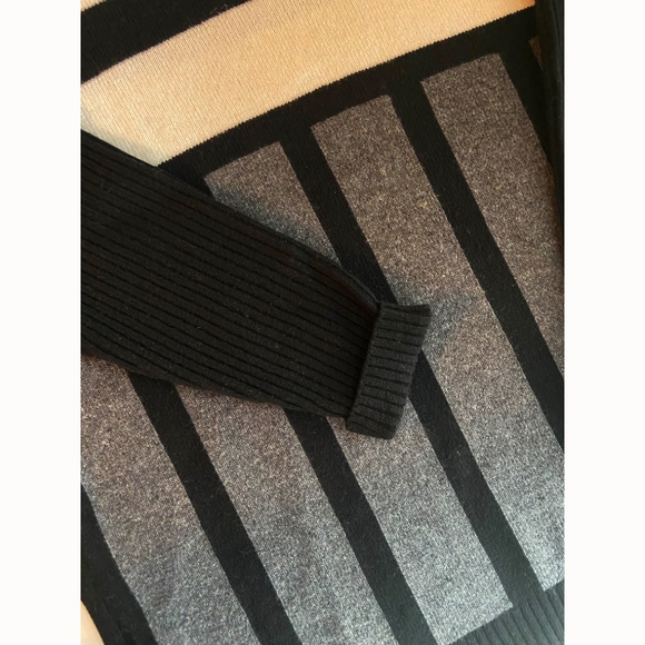 BCBGMaxAzria Color Block Funnel Neck Tunic Sweater Size XXS - Picture 7 of 10